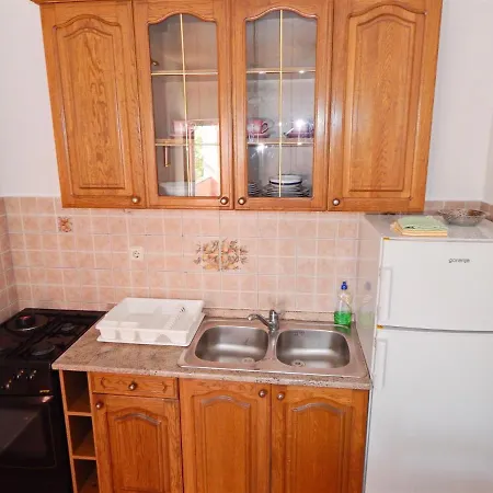 Apartament With Parking Space Pag - 11358