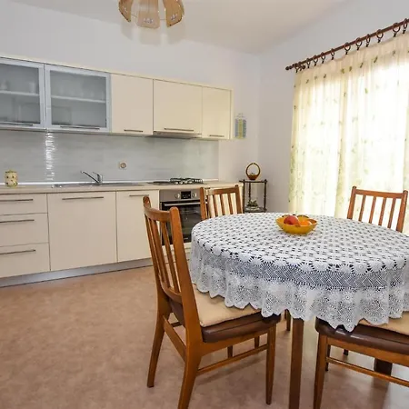 Apartament With Parking Space Pag - 11358 *