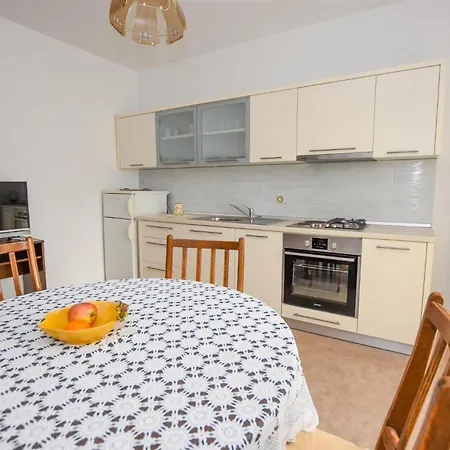 Apartament With Parking Space Pag - 11358 *