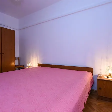 Apartament With Parking Space Pag - 11358 Pag Town