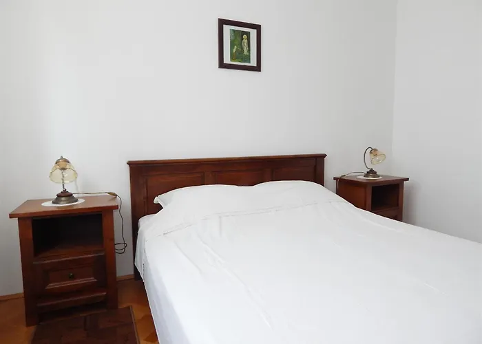 With Parking Space Pag - 11358